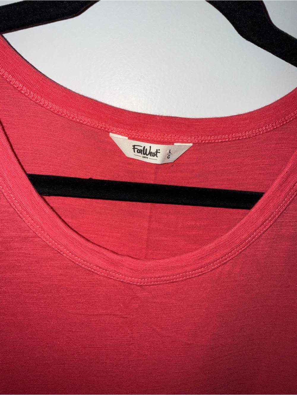 Women's Coral Scoop Neck Top